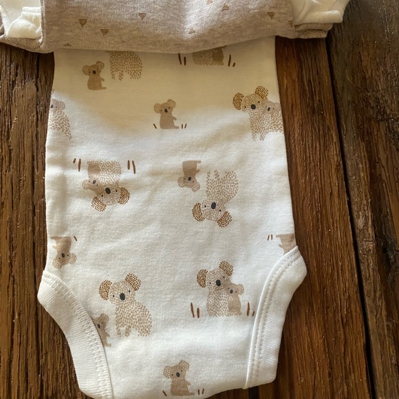 Carter’s - Set of 3 Onesies - Picture 2 of 4